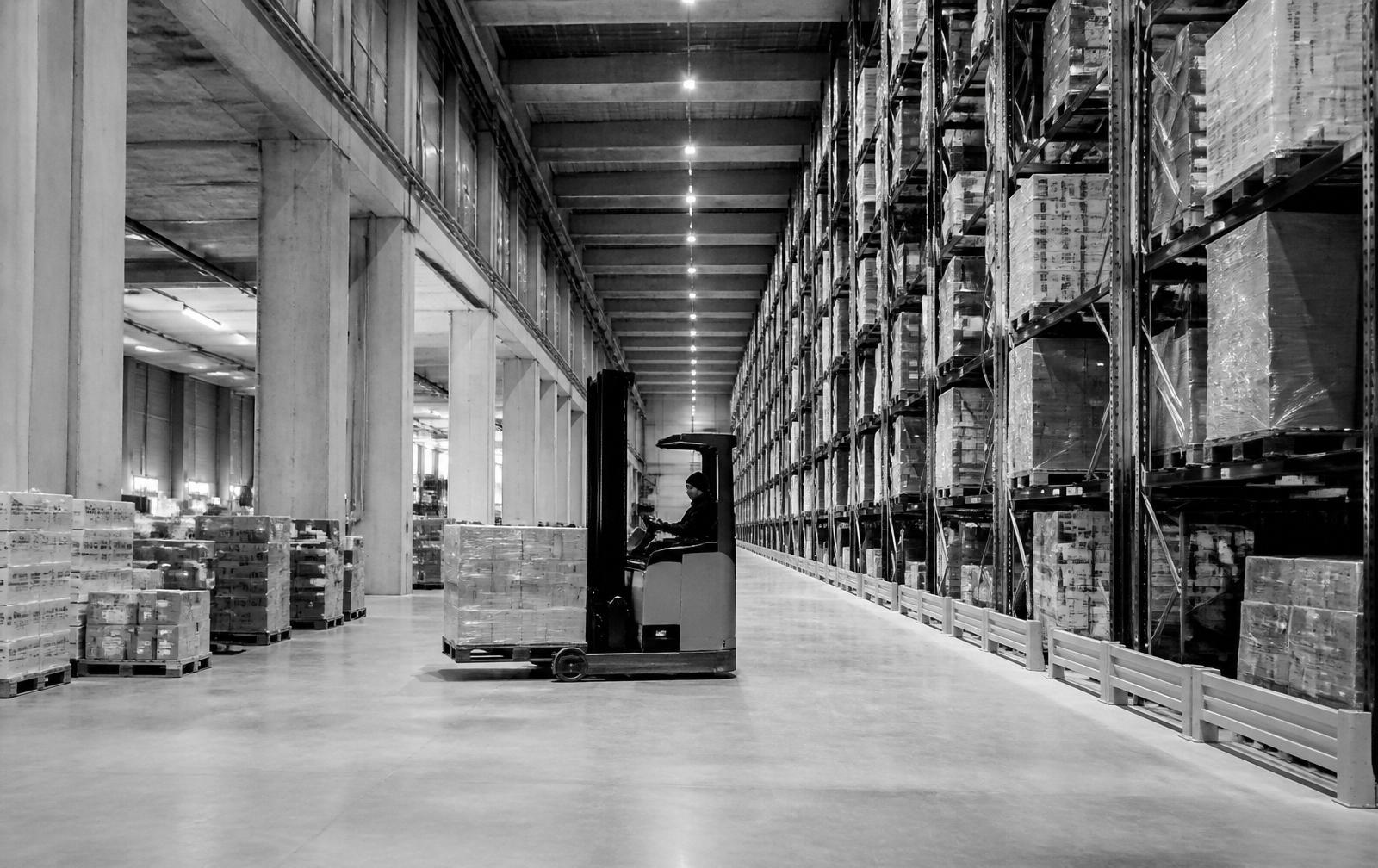 Modernt italienskt logistik- och distributionscenter